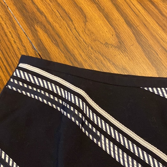 Ann Taylor Navy and White Skirt - Picture 3 of 8